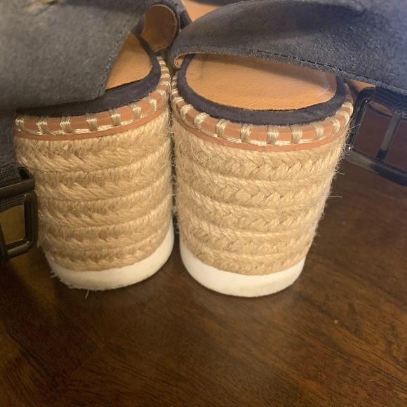 Platform Strap Sandals - Picture 5 of 8